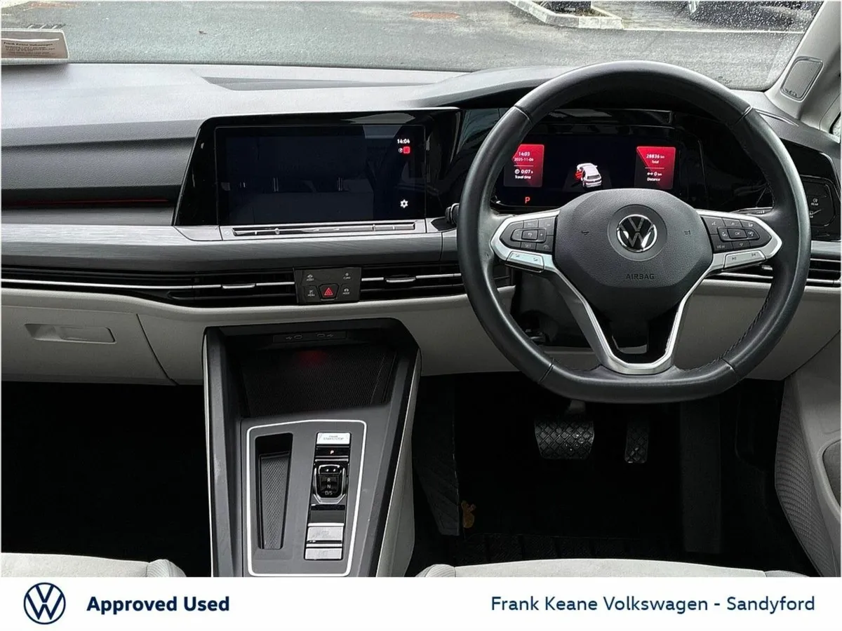 Volkswagen Golf Panoramic Roof - *Style* 1.5 TSI D - Image 2