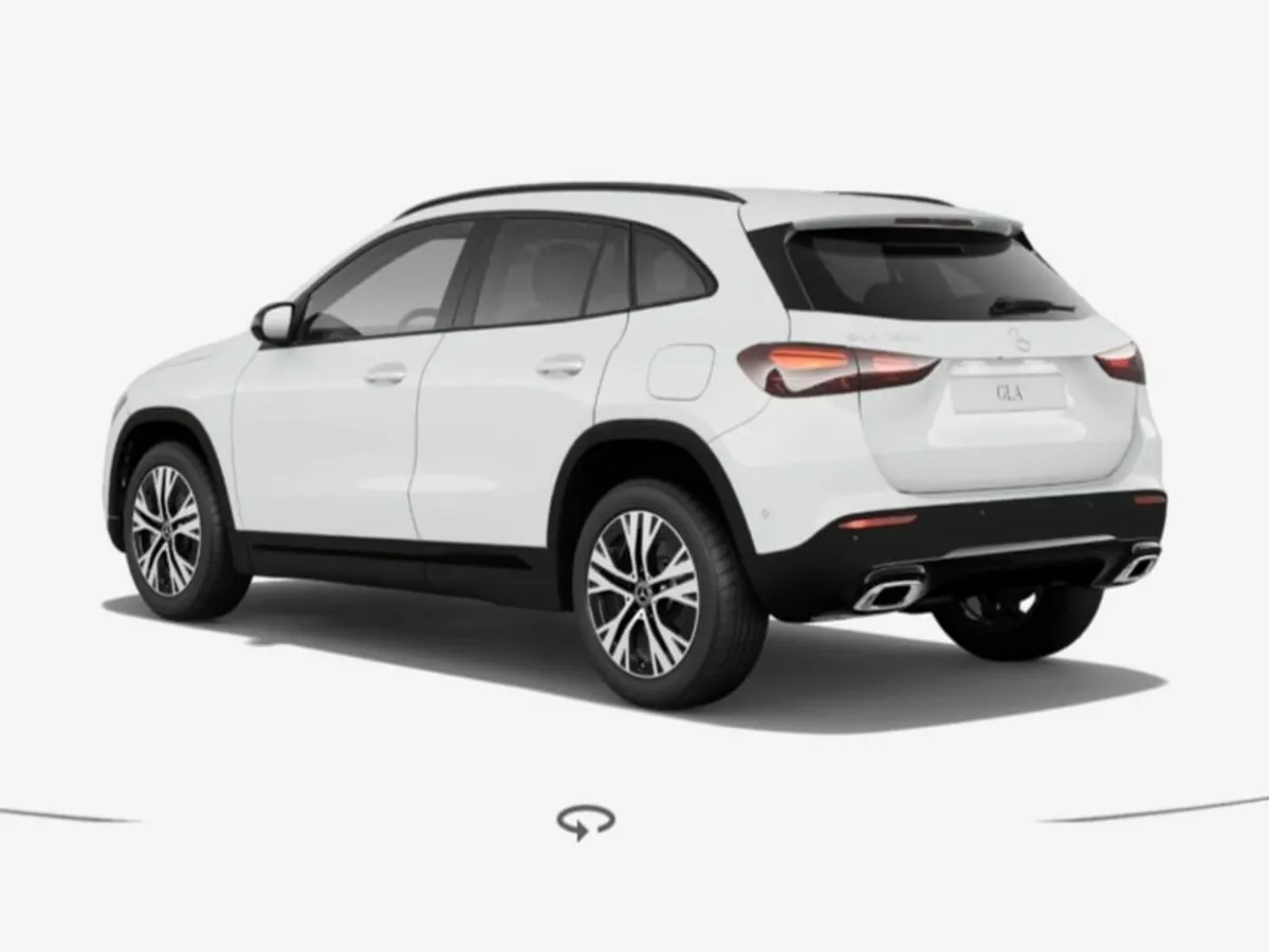 Mercedes-Benz GLA 180d Progressive Night Pack NEW - Image 3