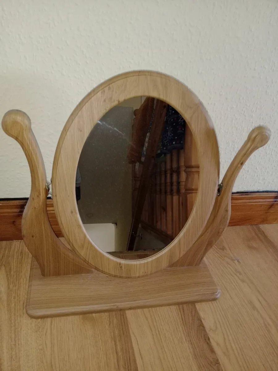 Very stylish heavy mirror