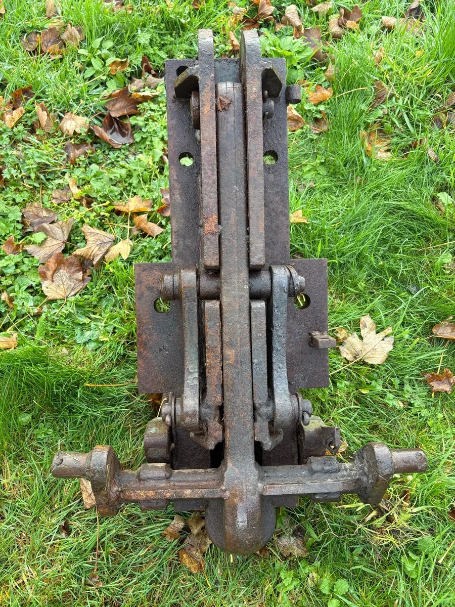 Selection of hitch for tractors - Image 3