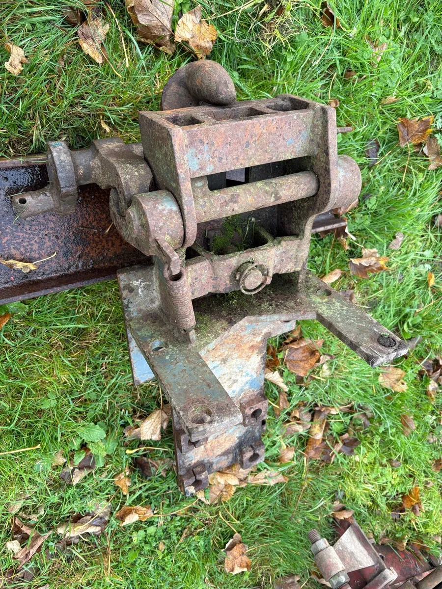 Selection of hitch for tractors - Image 4