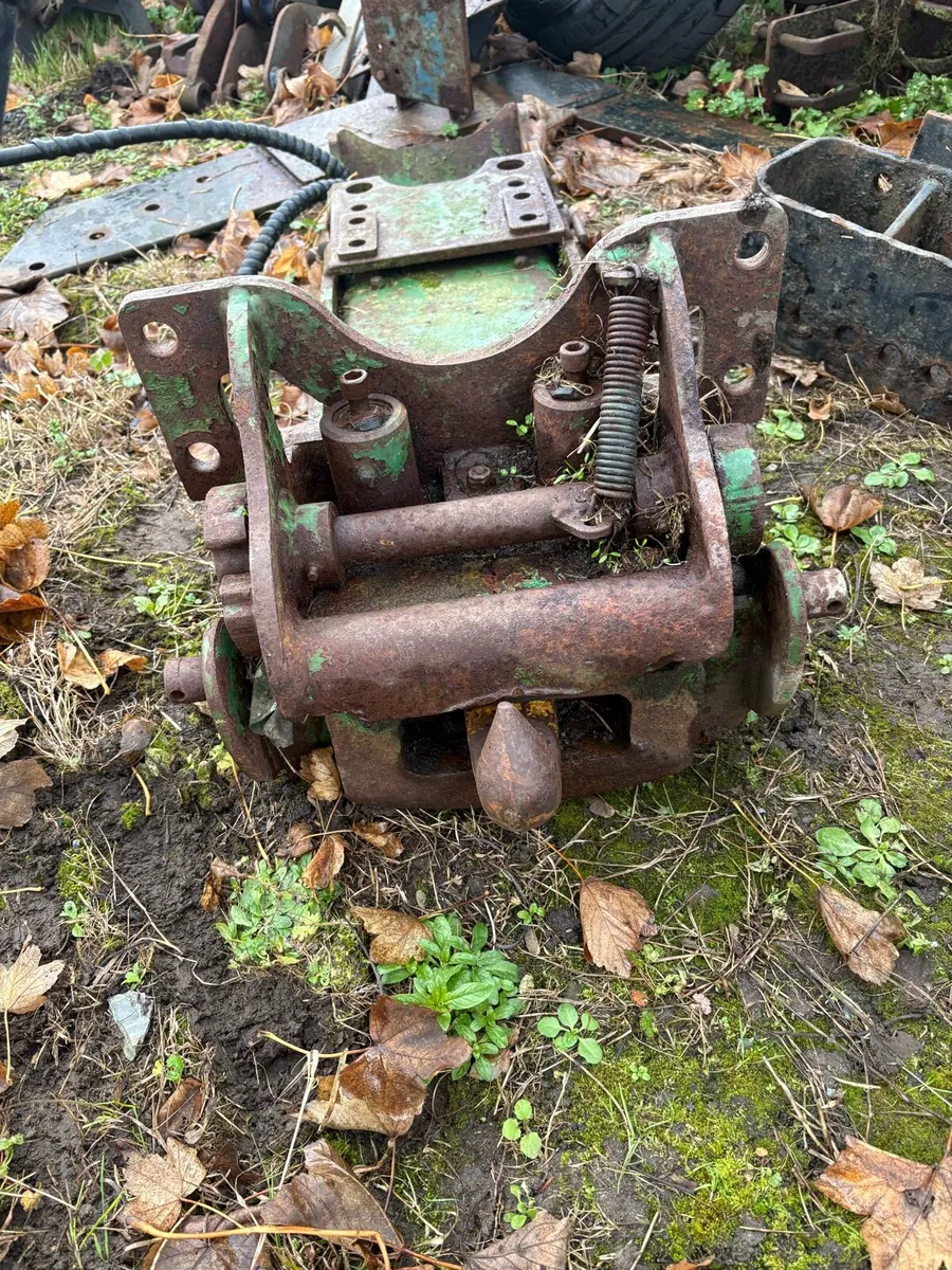 Front pto unit and Selection of hitch for tractors - Image 1