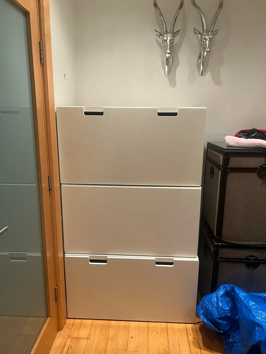 White Storage Bench - Ikea Smastad - Image 1