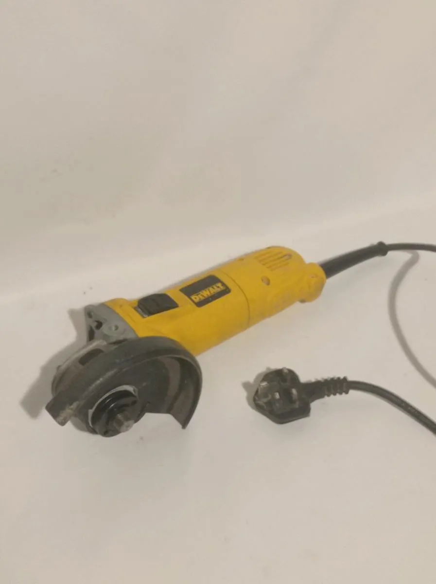Dewalt Angle Grinder - Image 3