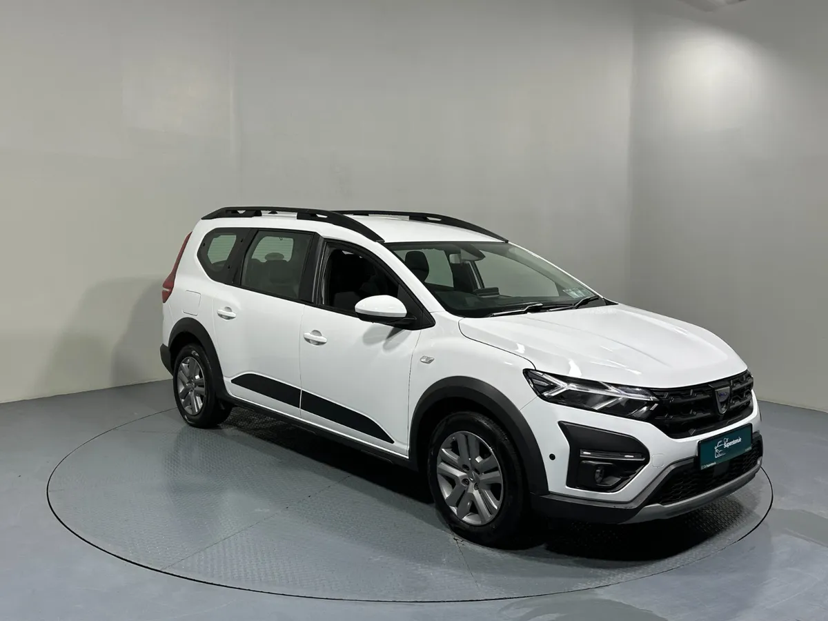 Dacia Jogger Comfort Petrol 7 Seater 1.0 221 - Image 1