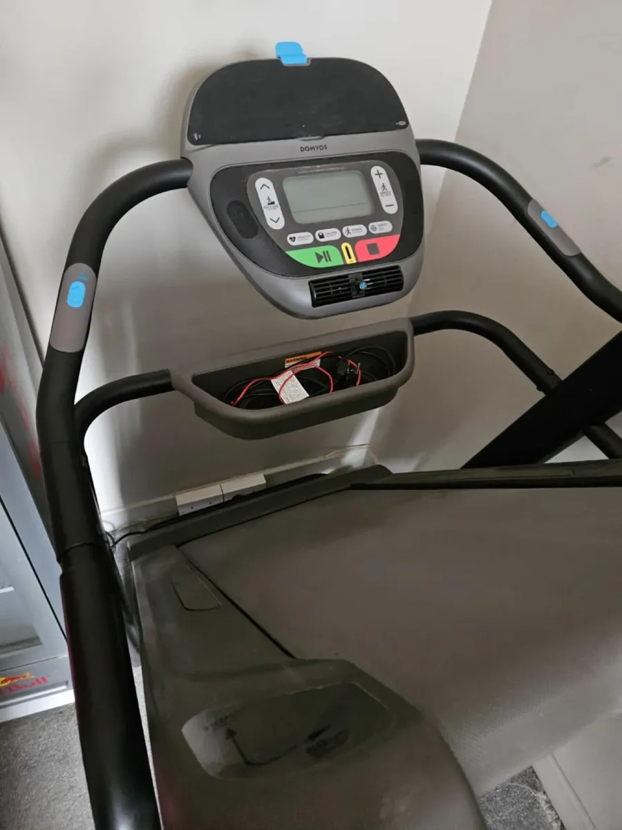Treadmill Domyos  W900– Good Condition - Image 1