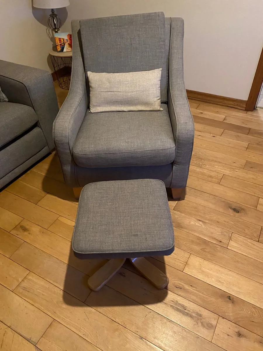 Suite of furniture - Image 3