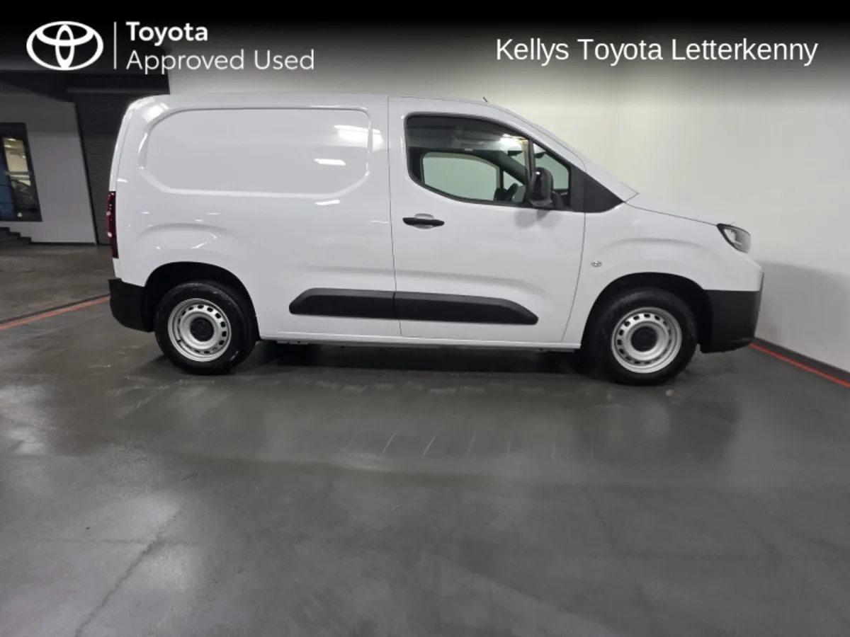 Toyota Proace City CITY 1.5 GX SWB 650KG - WELL LO - Image 3