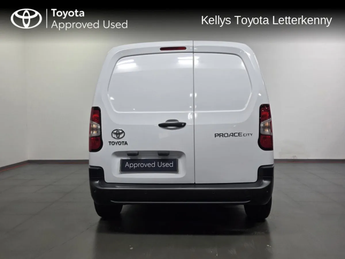 Toyota Proace City CITY 1.5 GX SWB 650KG - WELL LO - Image 4