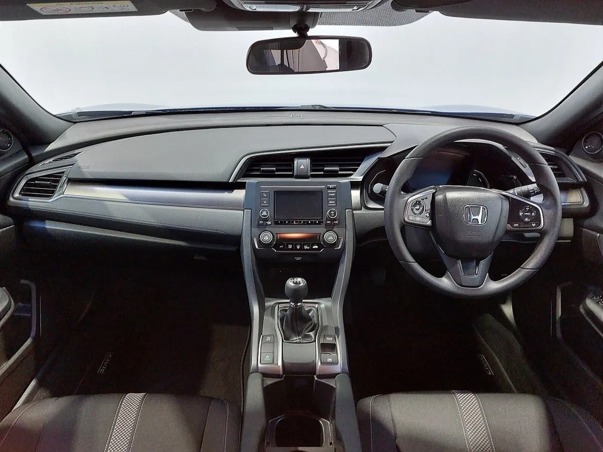 Honda Civic Hatchback SE - Image 4