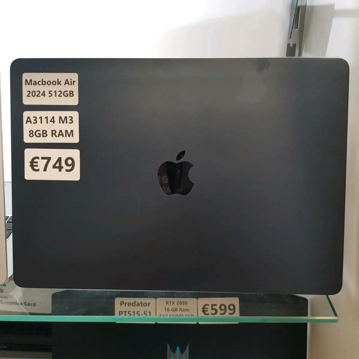 Apple Macbook Air M3