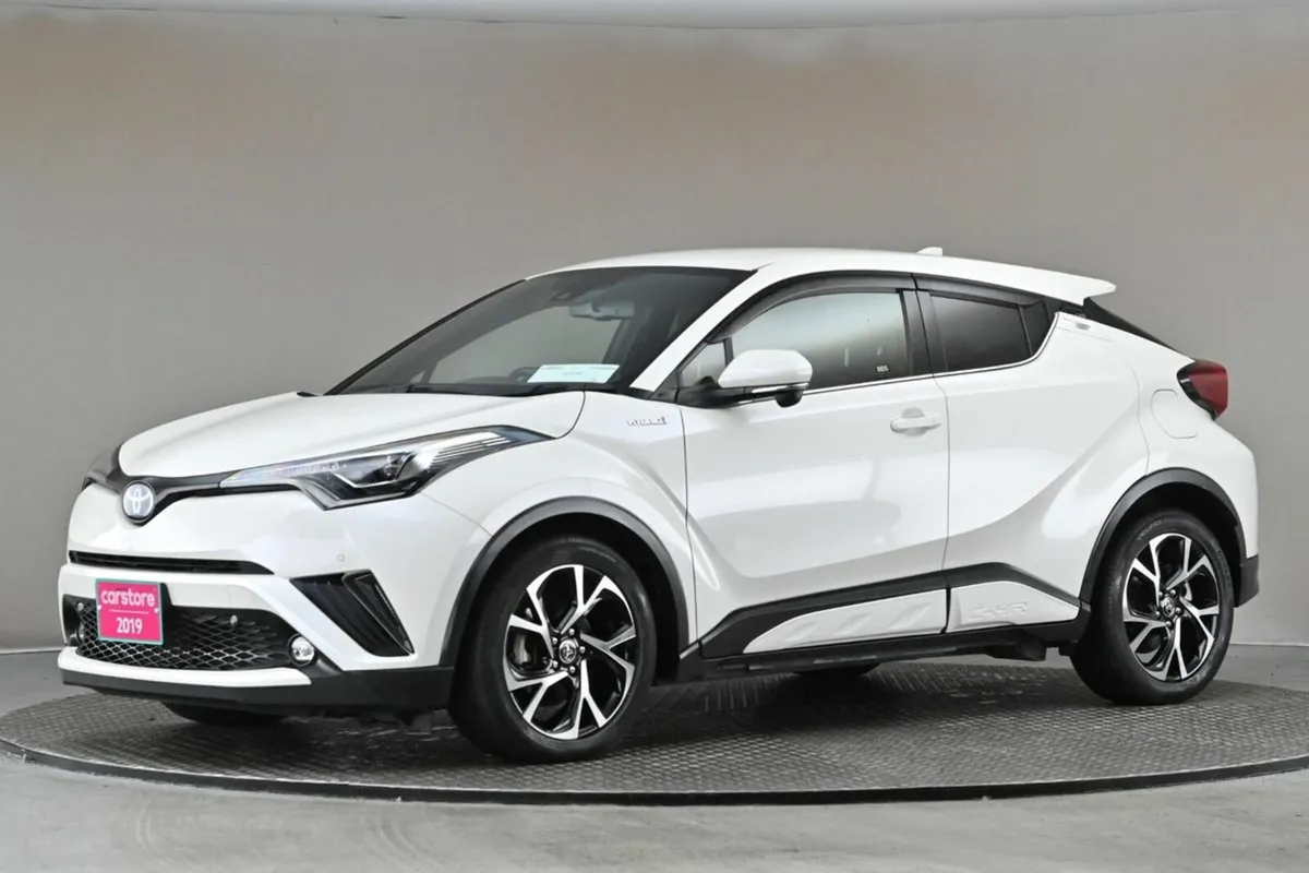 Toyota C-HR 1.8 HYBRID **HALF LEATHER**REVERSE CAM - Image 4