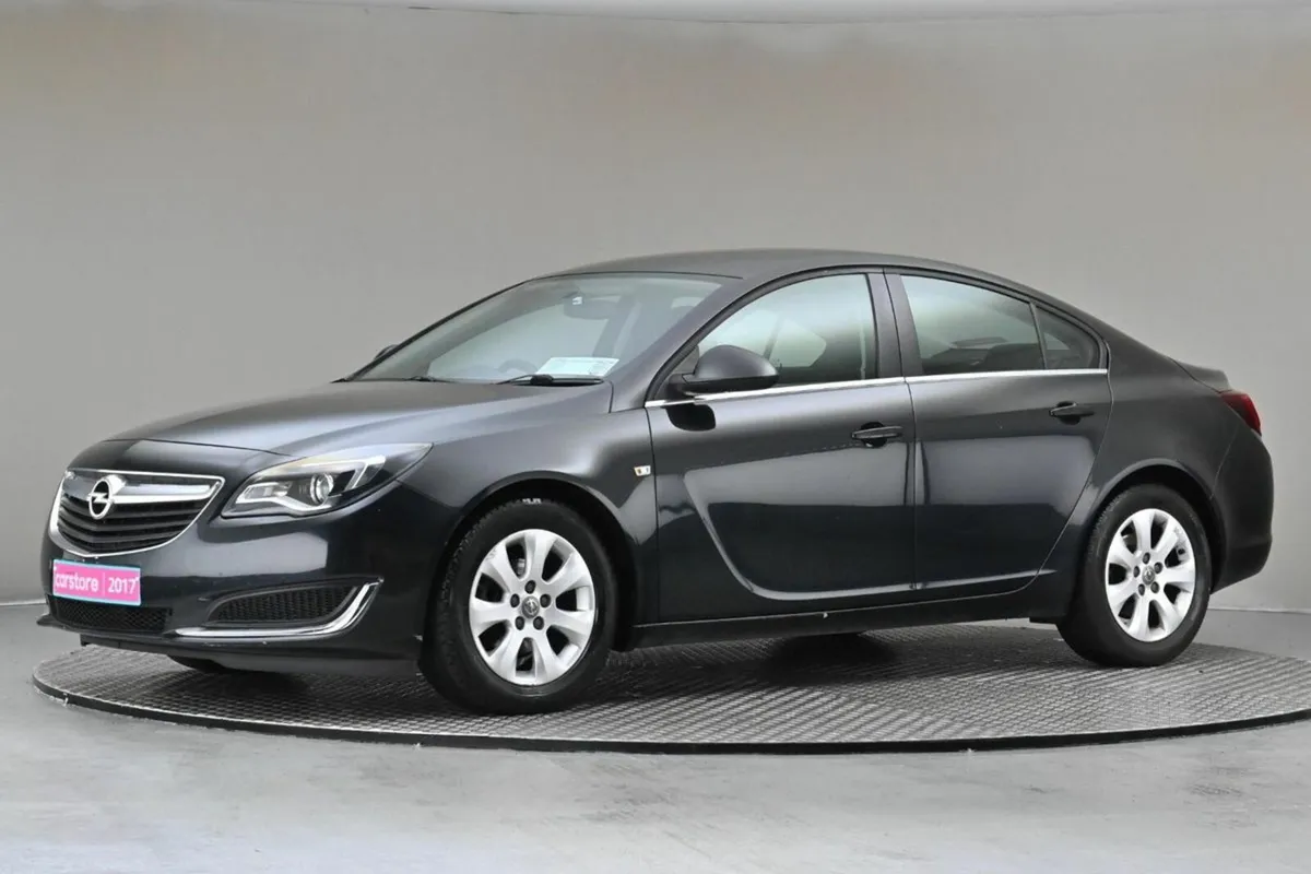 Opel Insignia 1.6CDTI 136PS SC 6SPD **SAT NAV**REA - Image 4