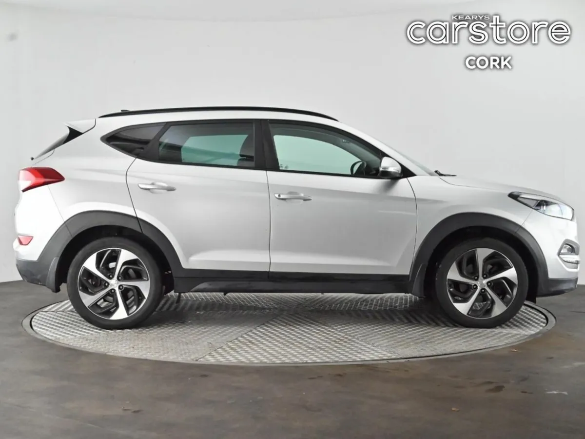 Hyundai Tucson 1.7 D Premium - Image 2