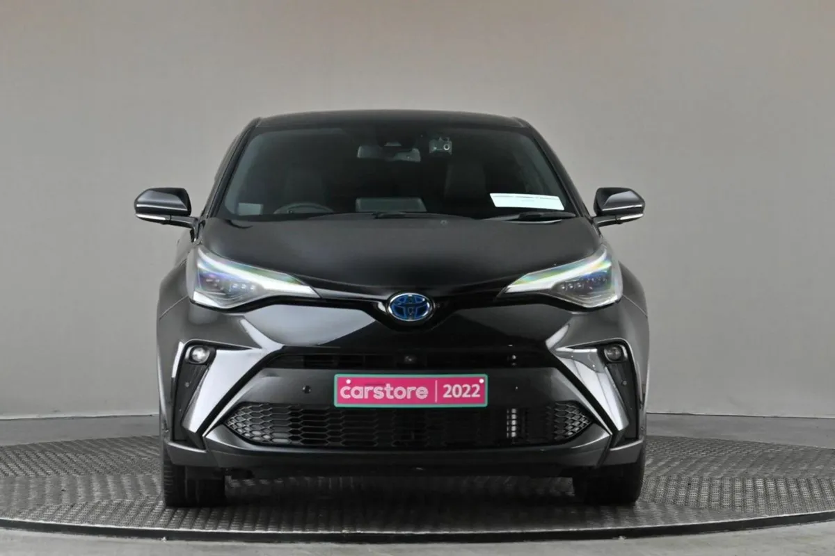 Toyota C-HR 1.8 HYBRID **HALF LEATHER**REVERSE CAM - Image 2