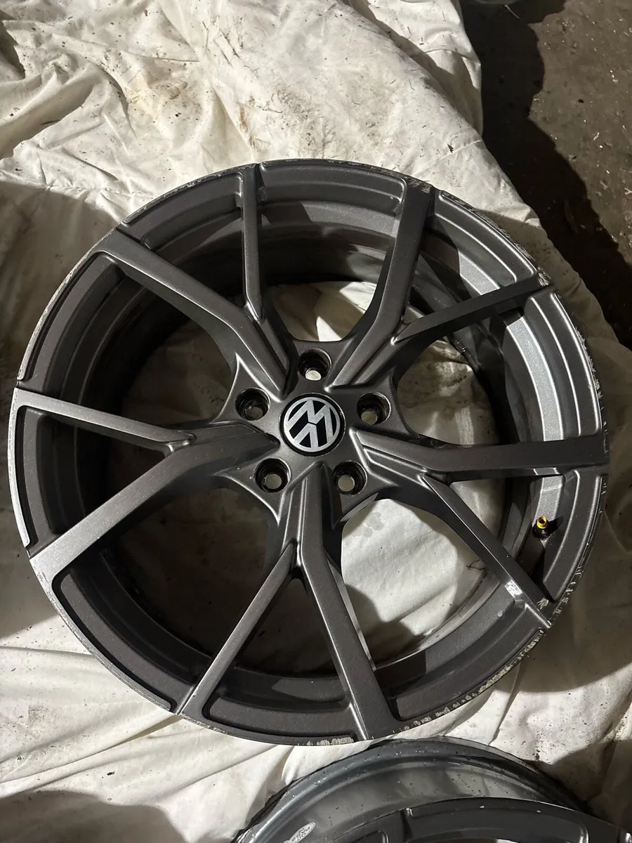 18” 5X112 Alloys - Image 4