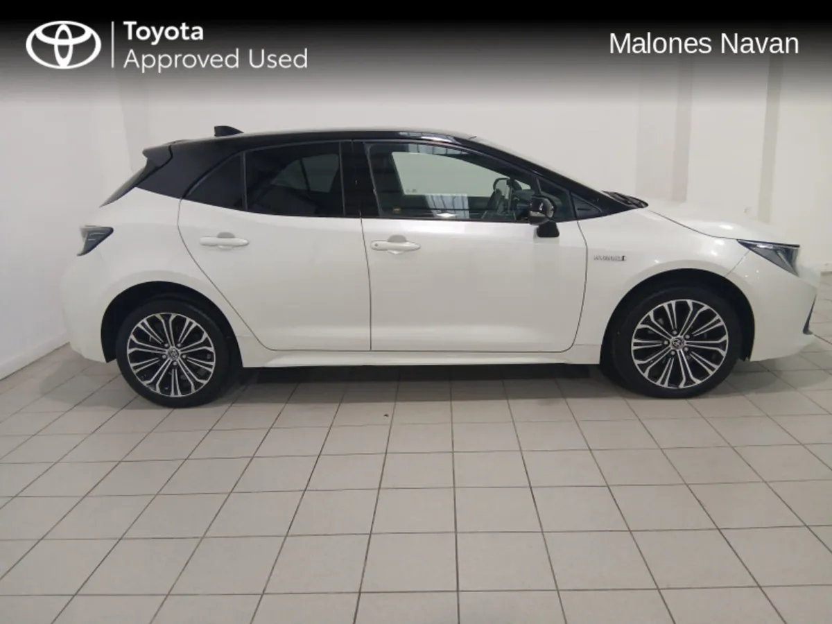 Toyota Corolla HYBRID L/SPORT HB 5DR - Image 3