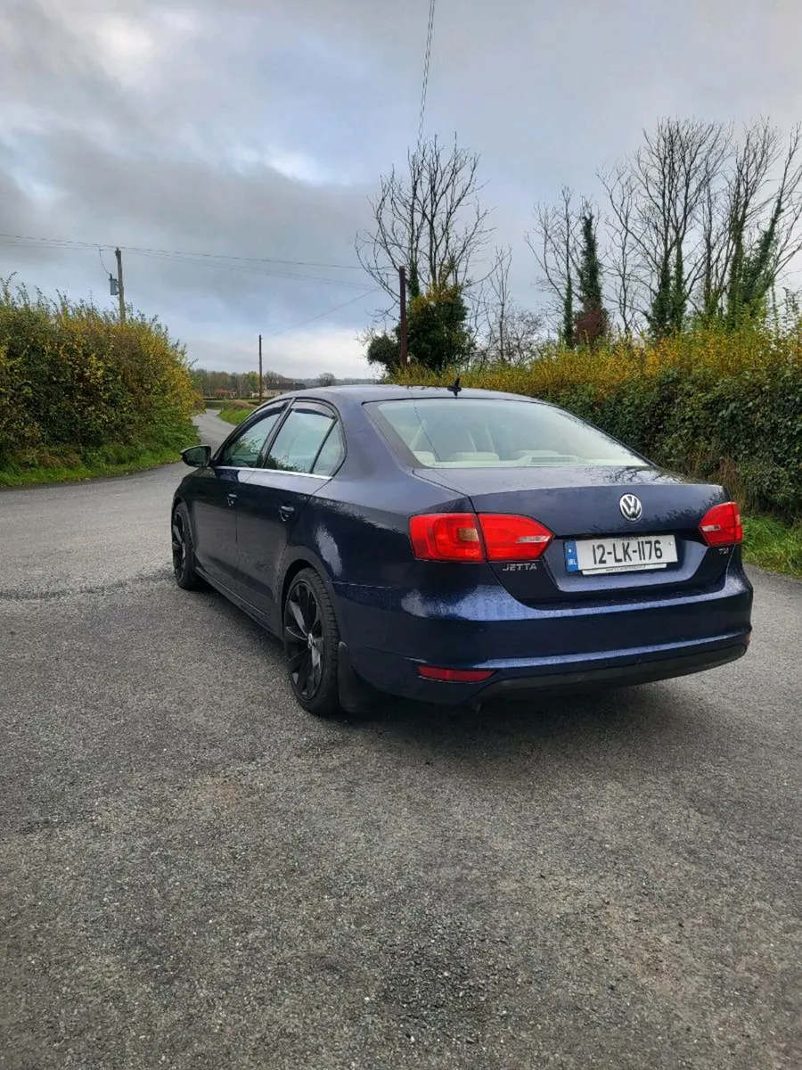 IMMACULATE VOLKSWAGEN JETTA DIESEL NCT'D&TAX - Image 4