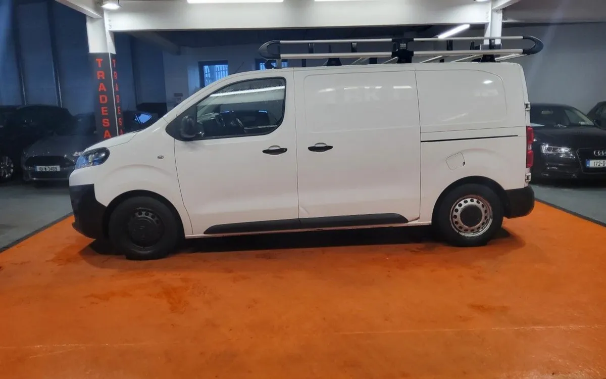 Citroen Dispatch DISPATCH MWB BLUEHDI 95 4 DR - Image 3