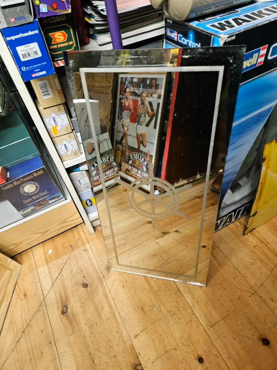 Vintage Pub Mirror Ships Wheel - Image 4
