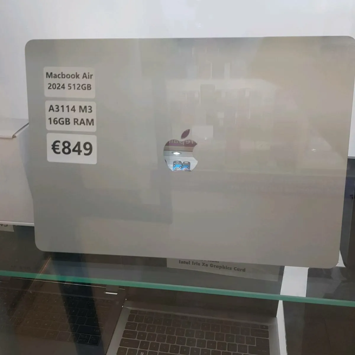 Apple Macbook Air M3