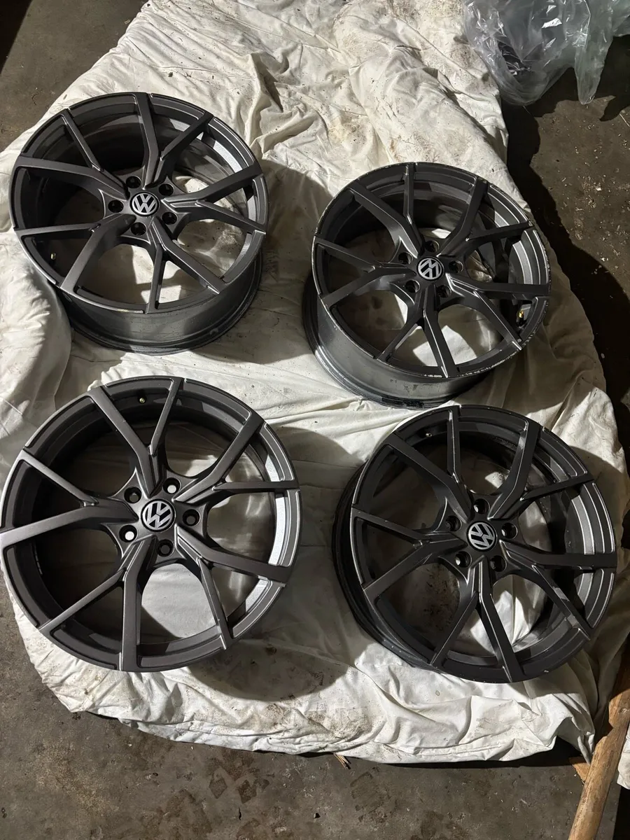 18” 5X112 Alloys - Image 1