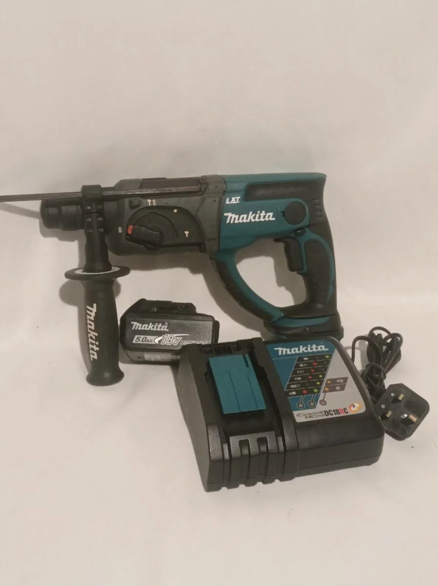 Makita 18v Hammer Drill Set - Image 1