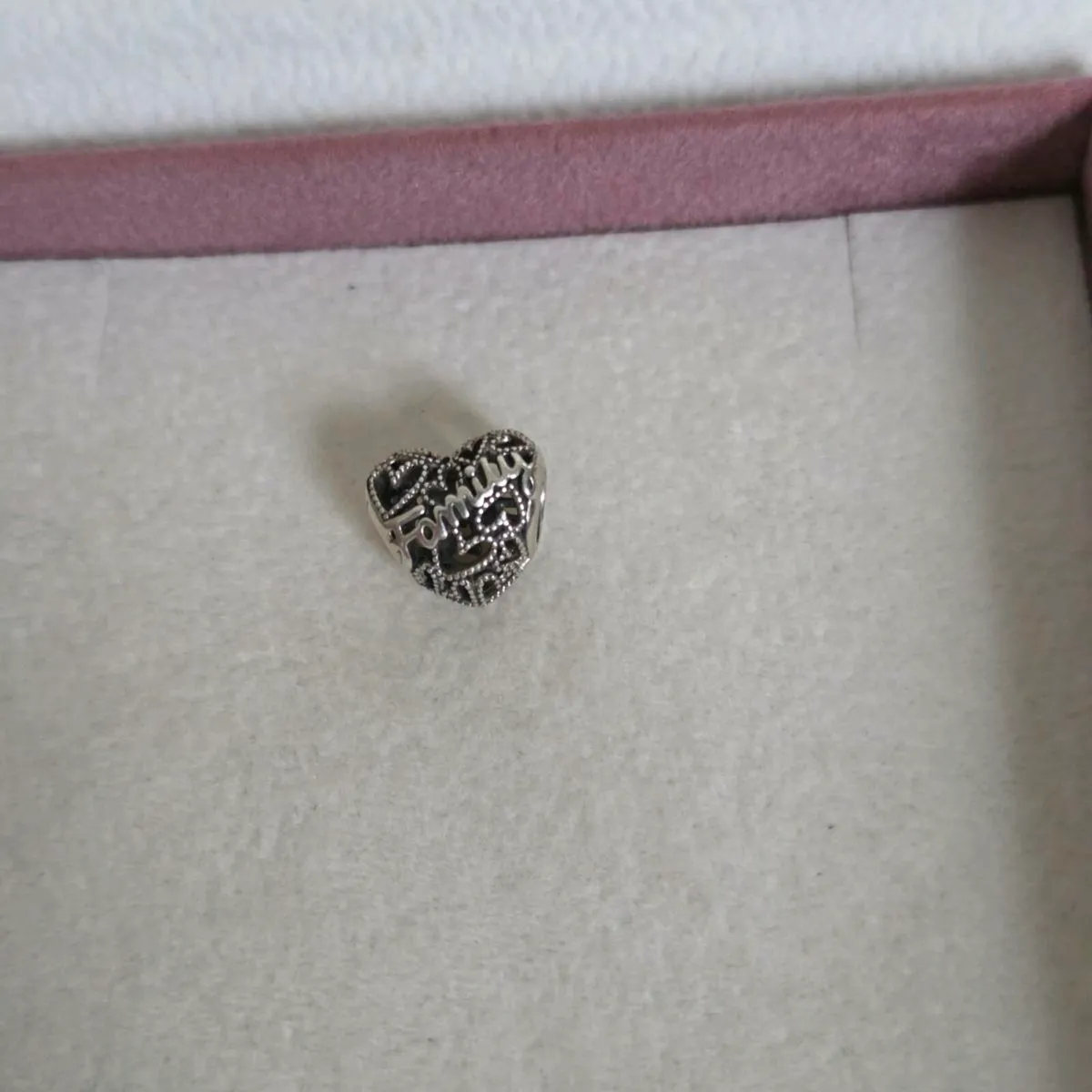 Pandora charm heart family perfect condition - Image 2