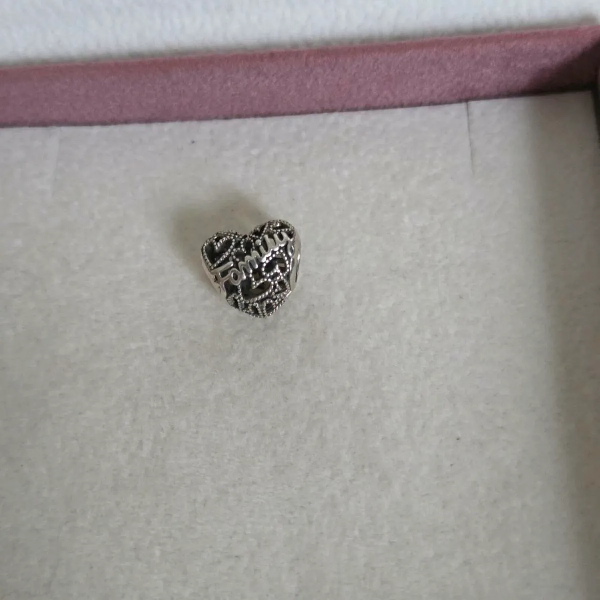 Pandora charm heart family perfect condition - Image 3