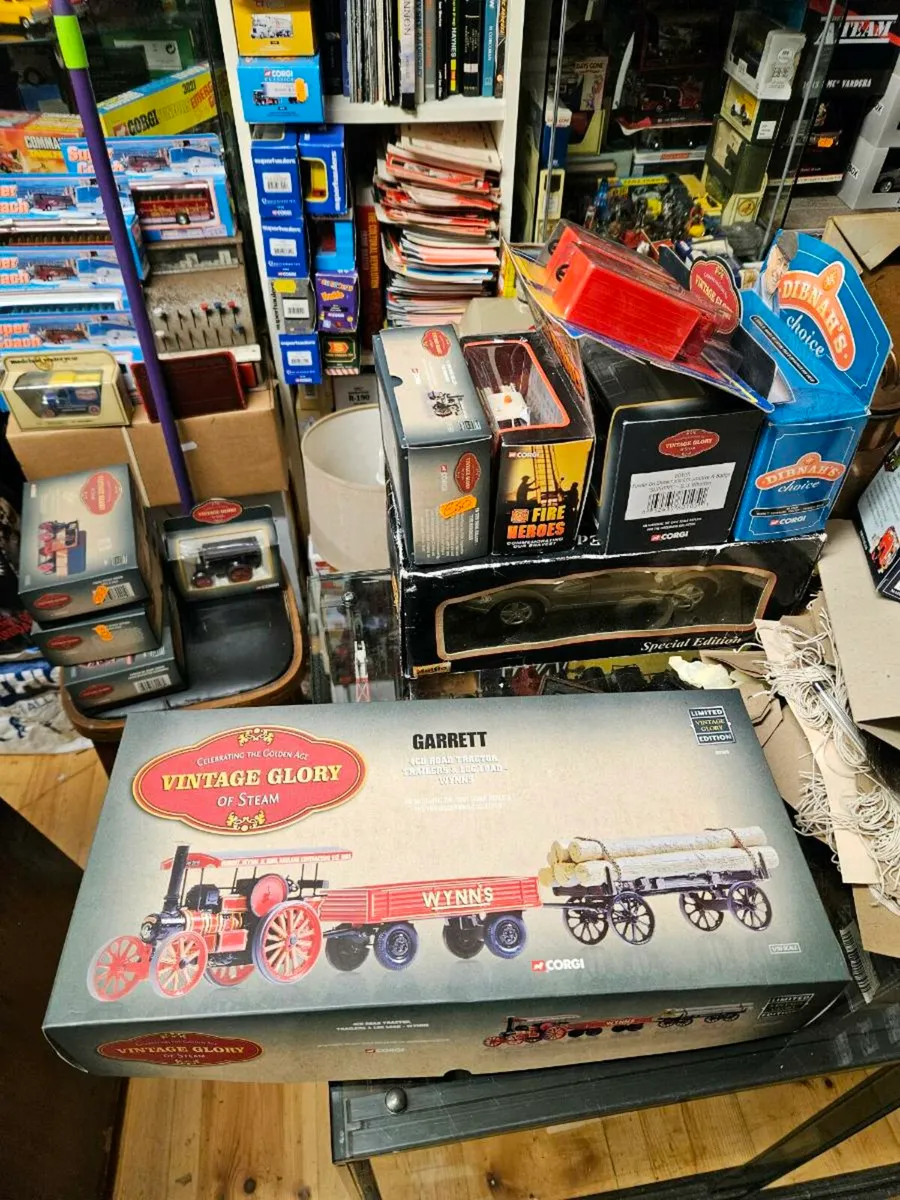 Corgi Steam Traction Engine and Trailers 1.50 - Image 1