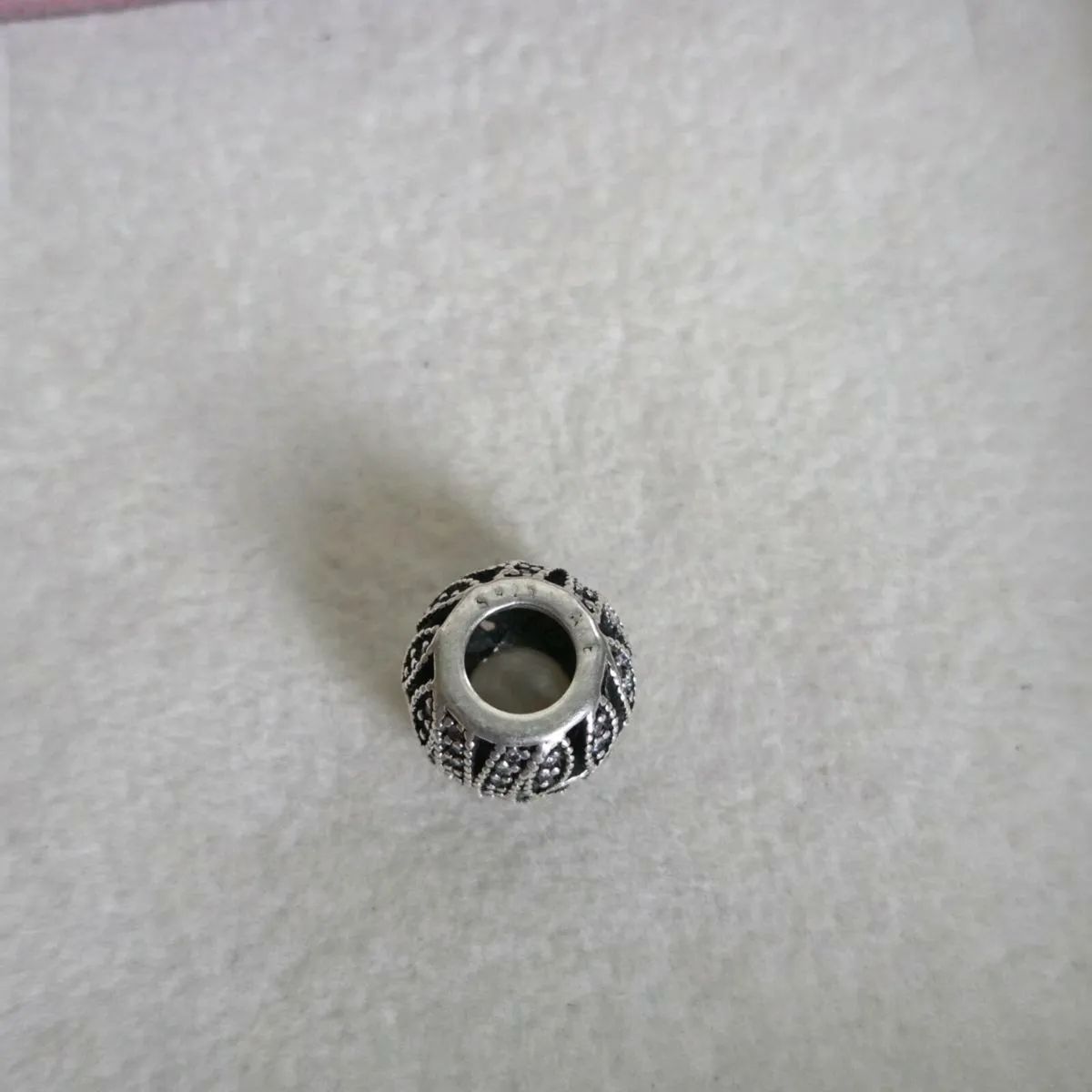 Pandora charm leaves sparkly stamp well used - Image 4