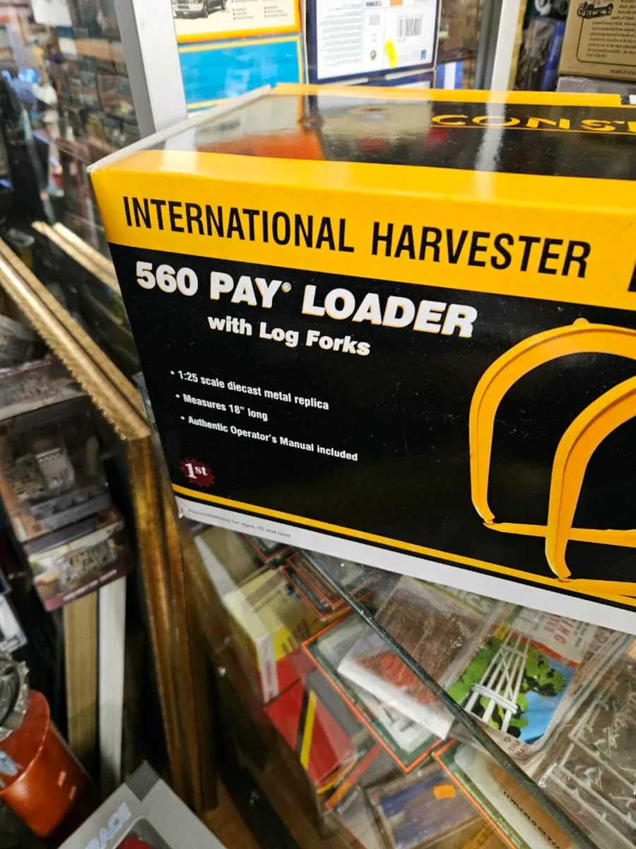 Corgi First Gear International Harvester Log Loade - Image 2