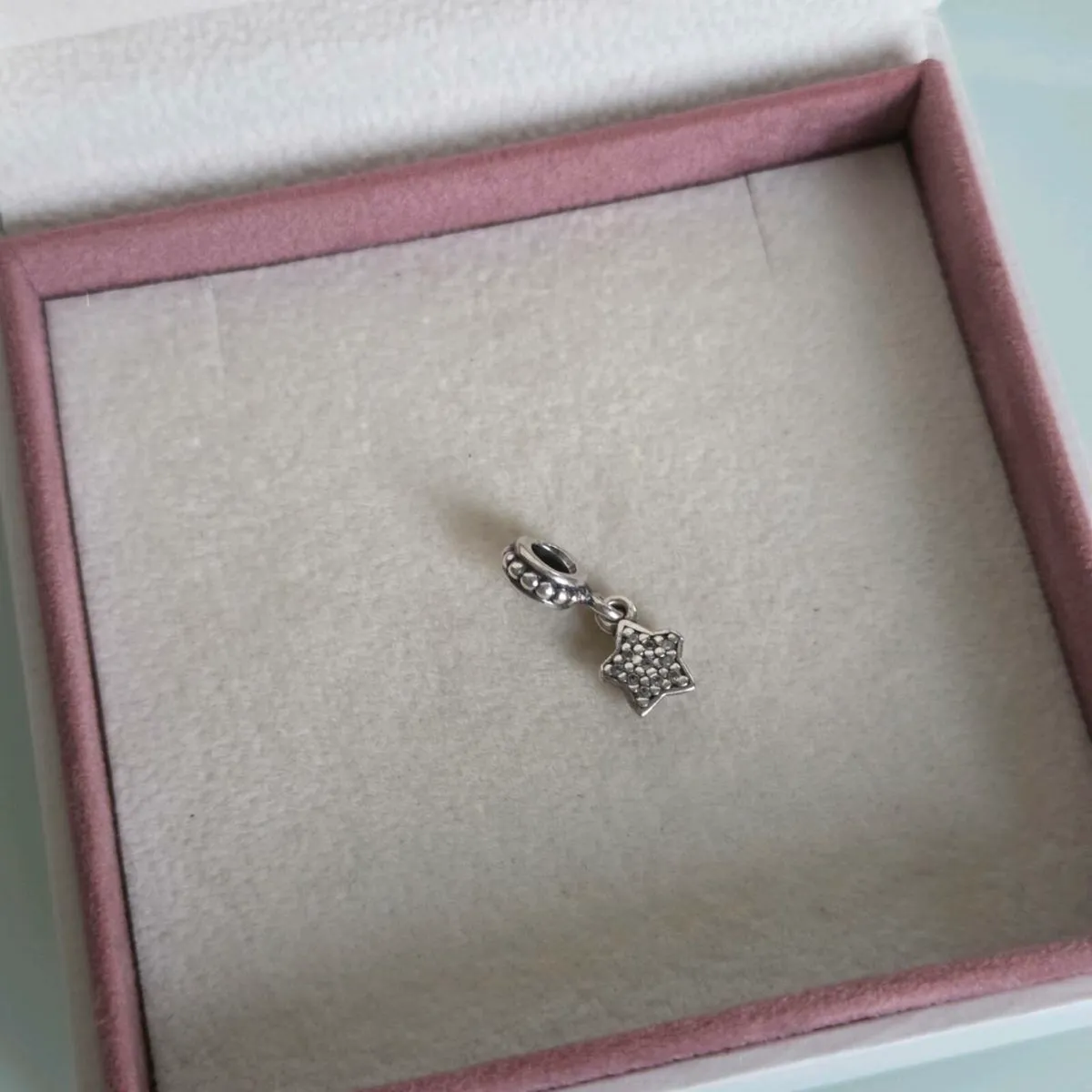 Pandora charm charm sparkly star perfect condition - Image 2