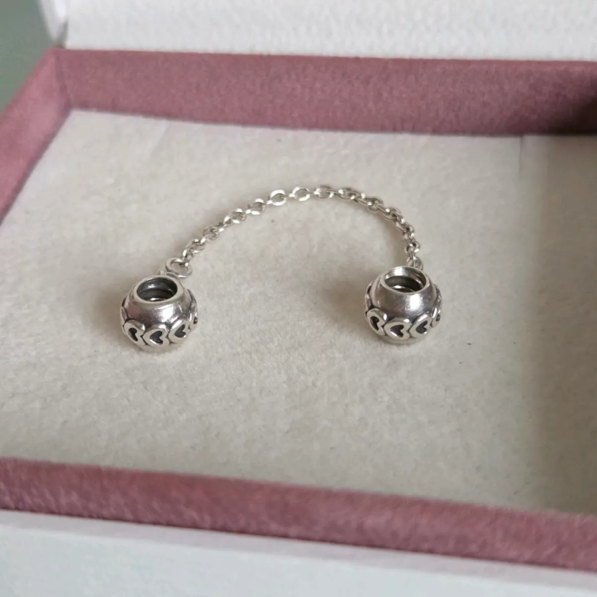 Pandora safety chain hearts perfect condition - Image 3
