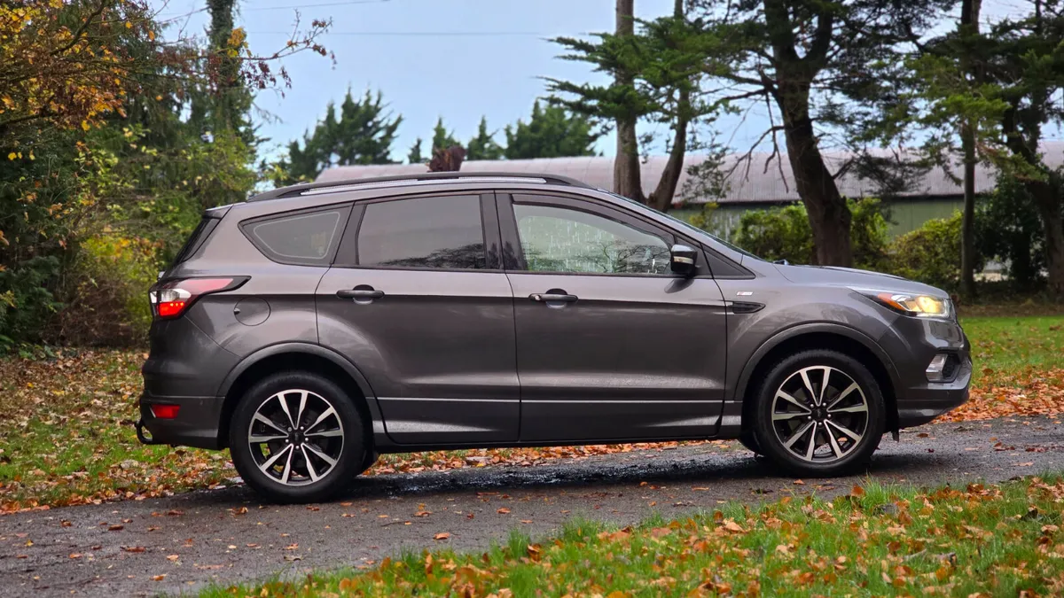 2017 Ford Kuga 1.5 TDCI 120 PS ST-LINE - Image 4