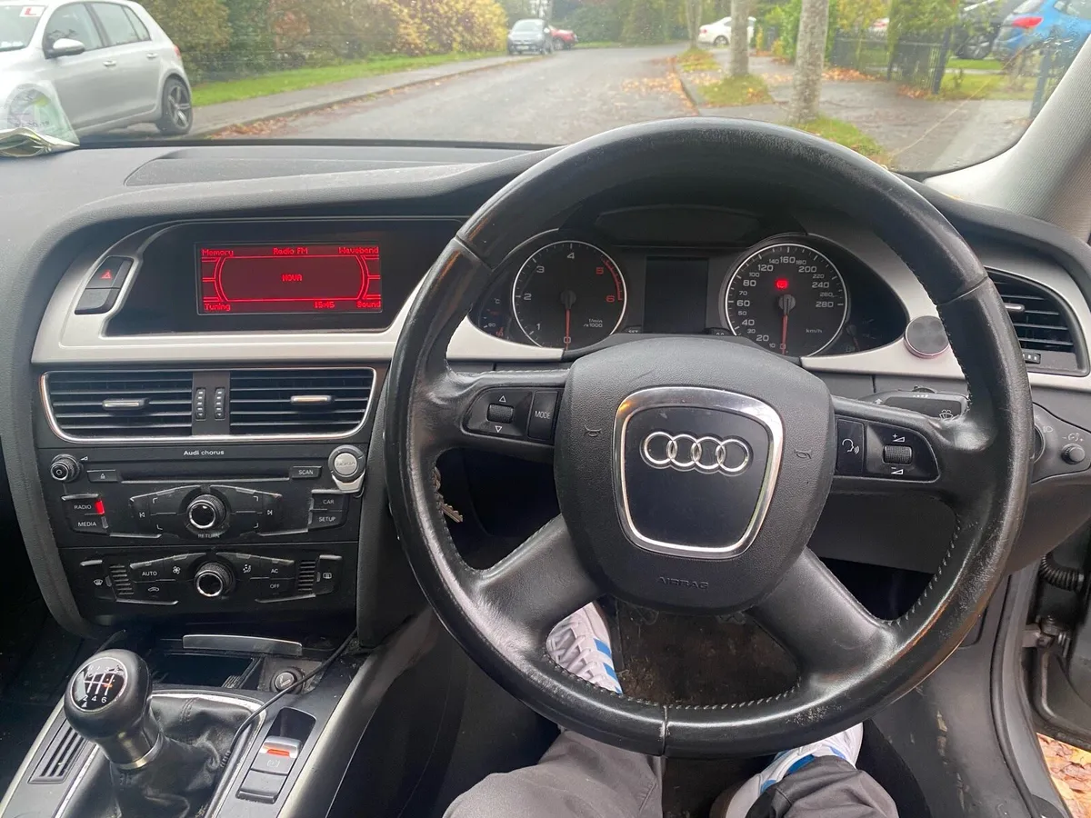 Audi A4 2.0 TDI 120 4DR - Image 2