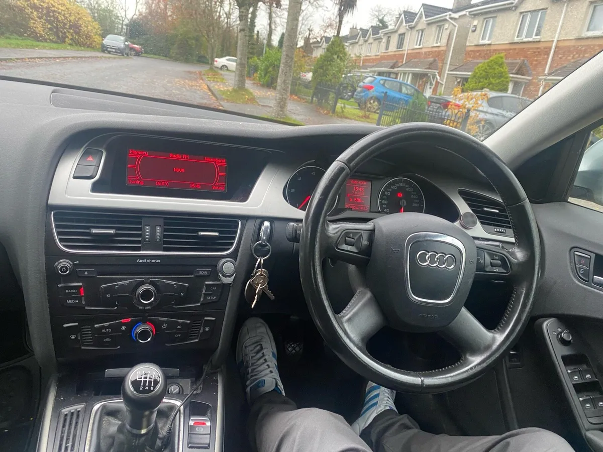 Audi A4 2.0 TDI 120 4DR - Image 3