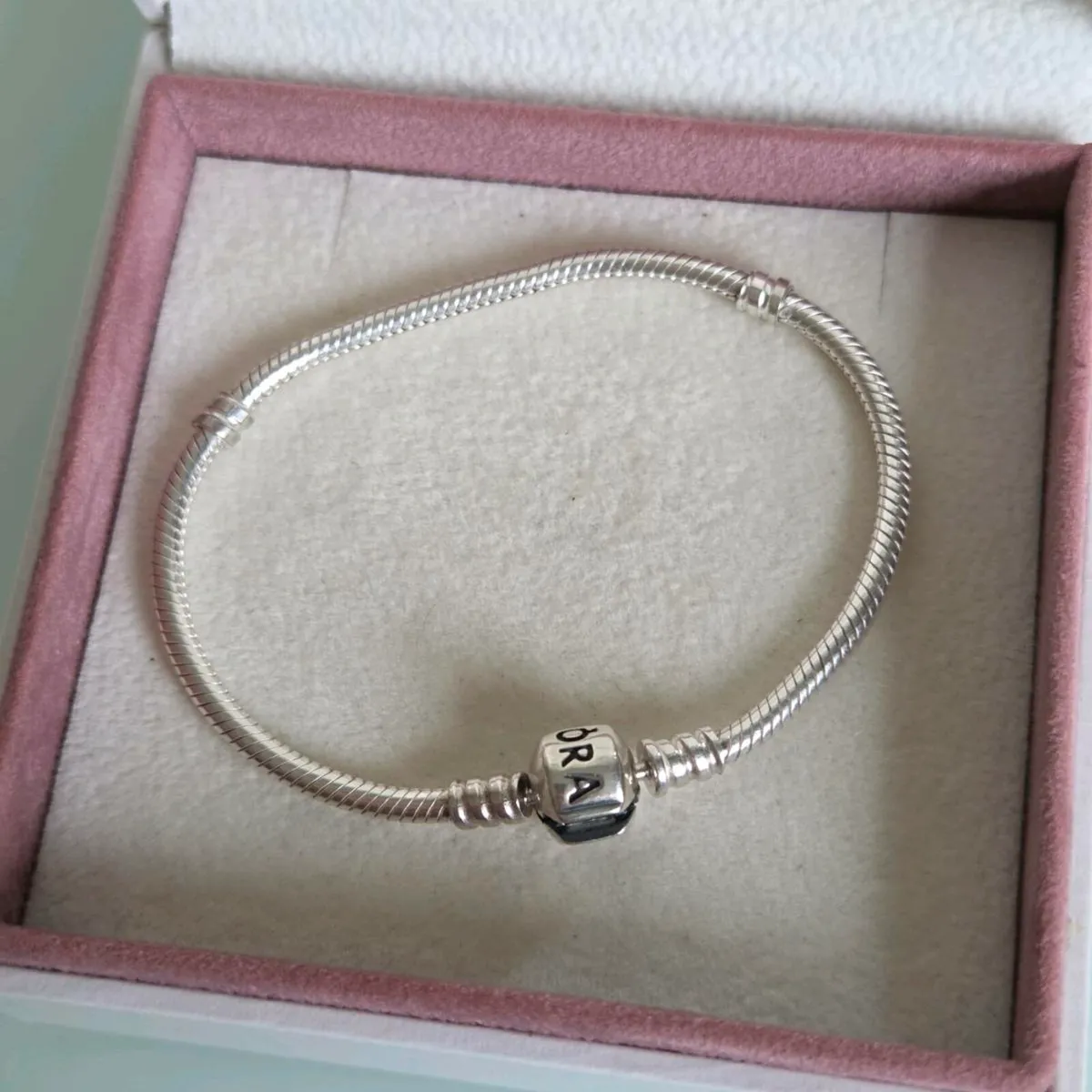 Pandora bracelet barrel clasp perfect condition - Image 1