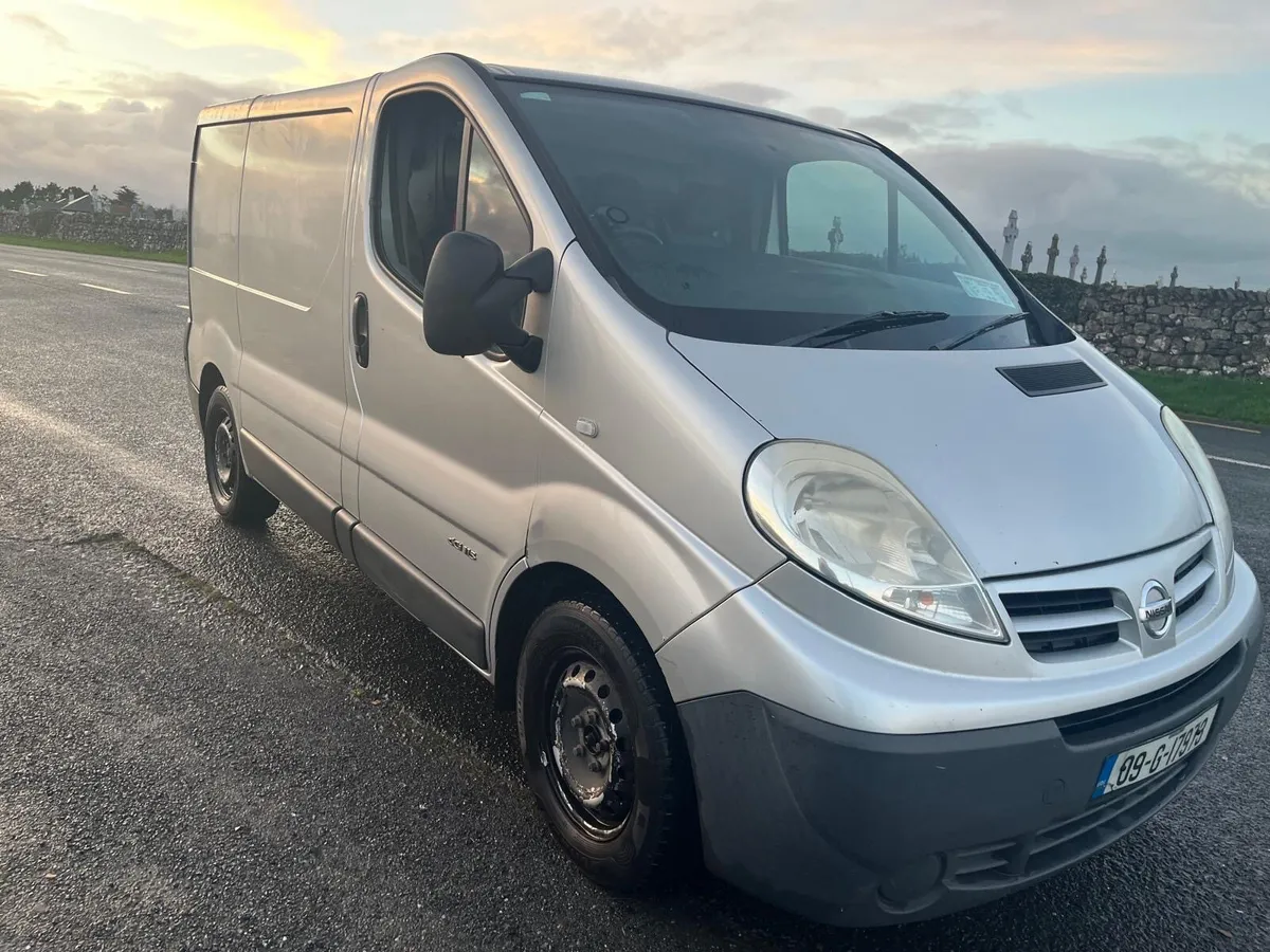 2009 Nissan Primaster - Image 1