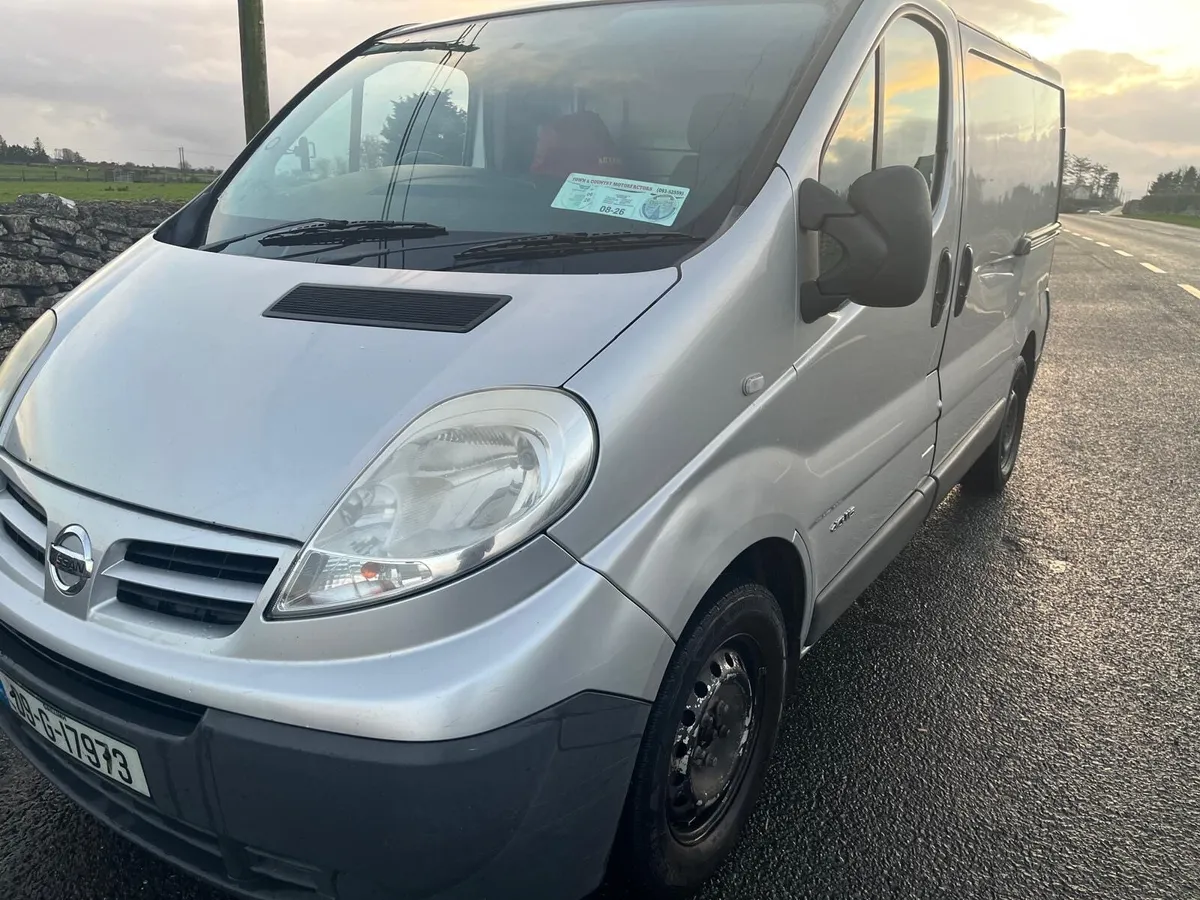 2009 Nissan Primaster - Image 2