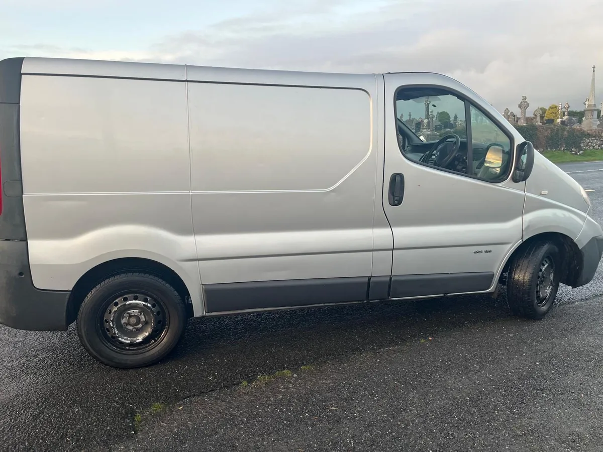 2009 Nissan Primaster - Image 4