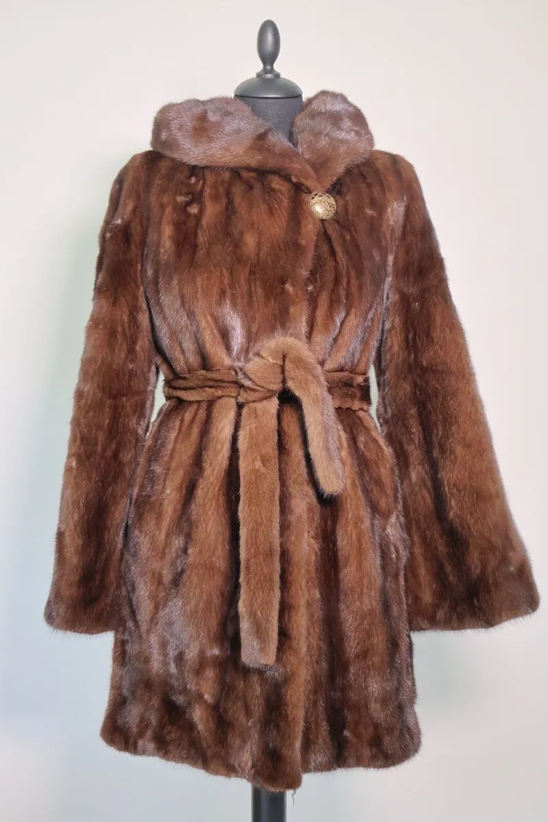 Fur coat - Image 2