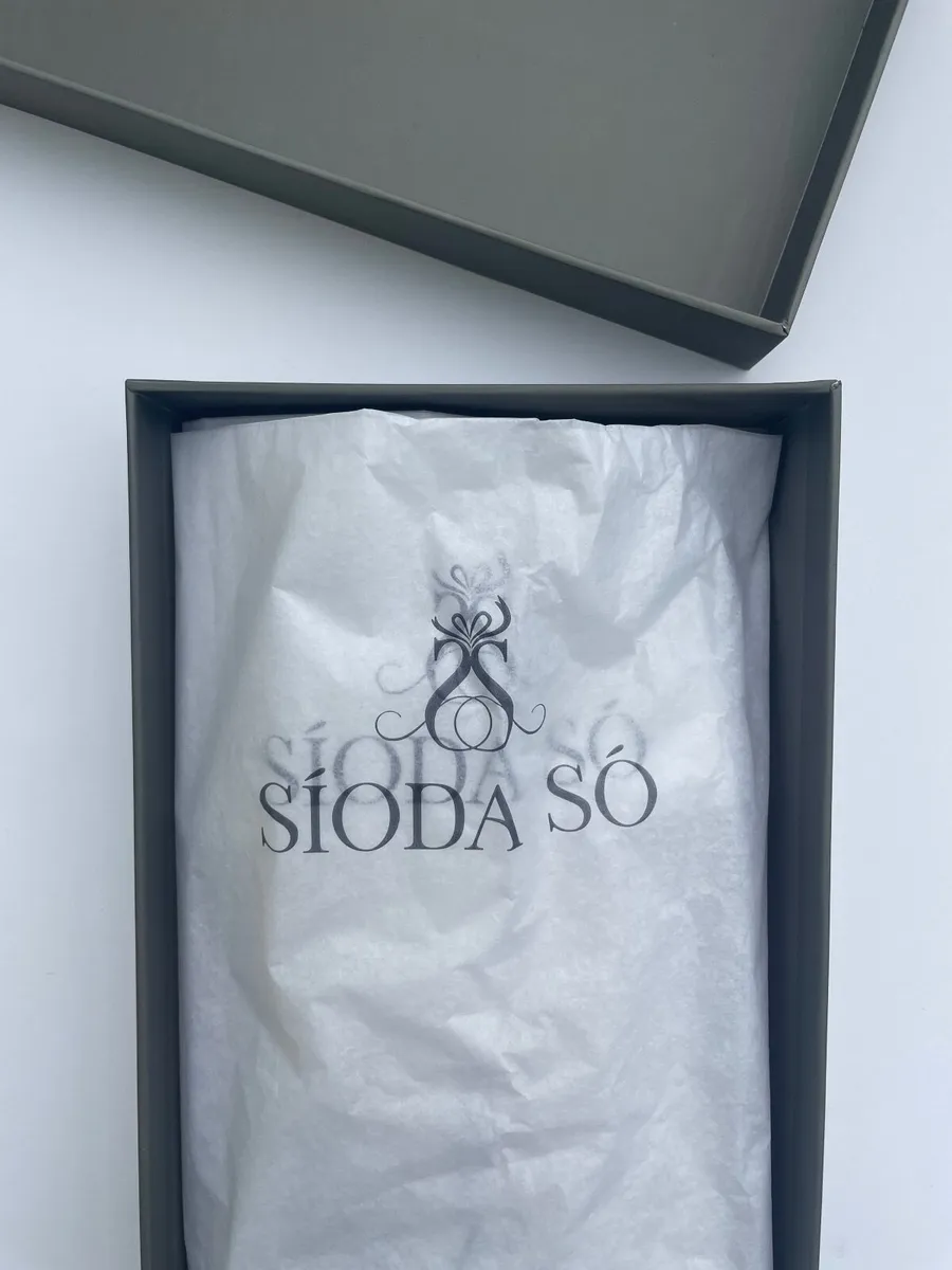 Silk eye Mask and Pillow Case Set - Síoda Só - Image 2