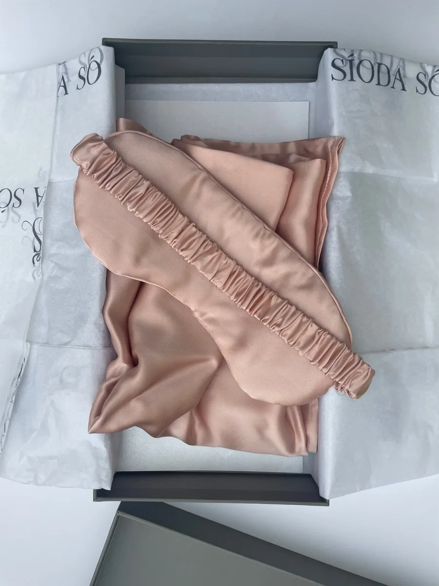 Silk eye Mask and Pillow Case Set - Síoda Só - Image 1