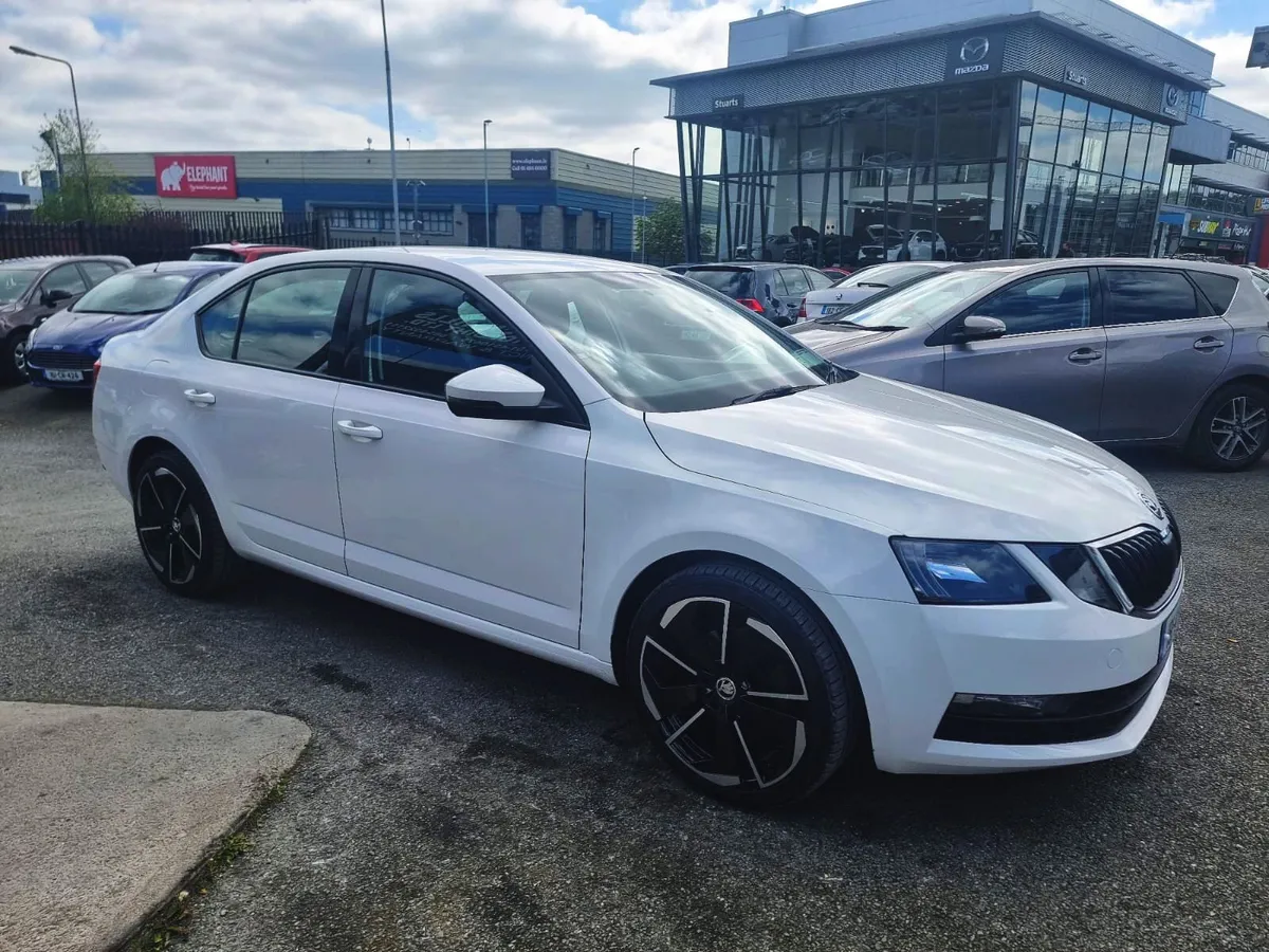 191 SKODA OCTAVIA 1.0 New NCT Warranty AS NEW CAR - Image 4