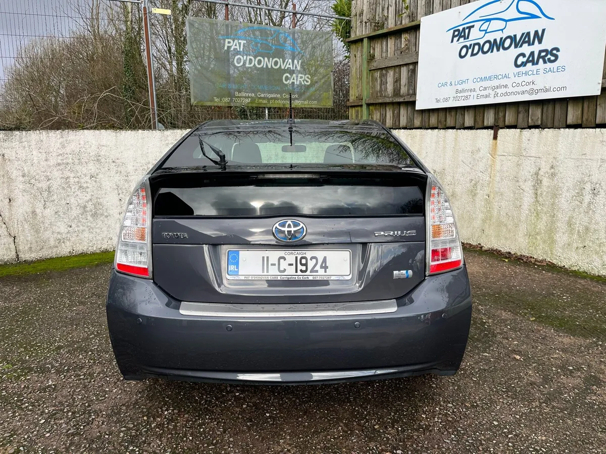 2011 Prius 👀very low mileage - Image 4