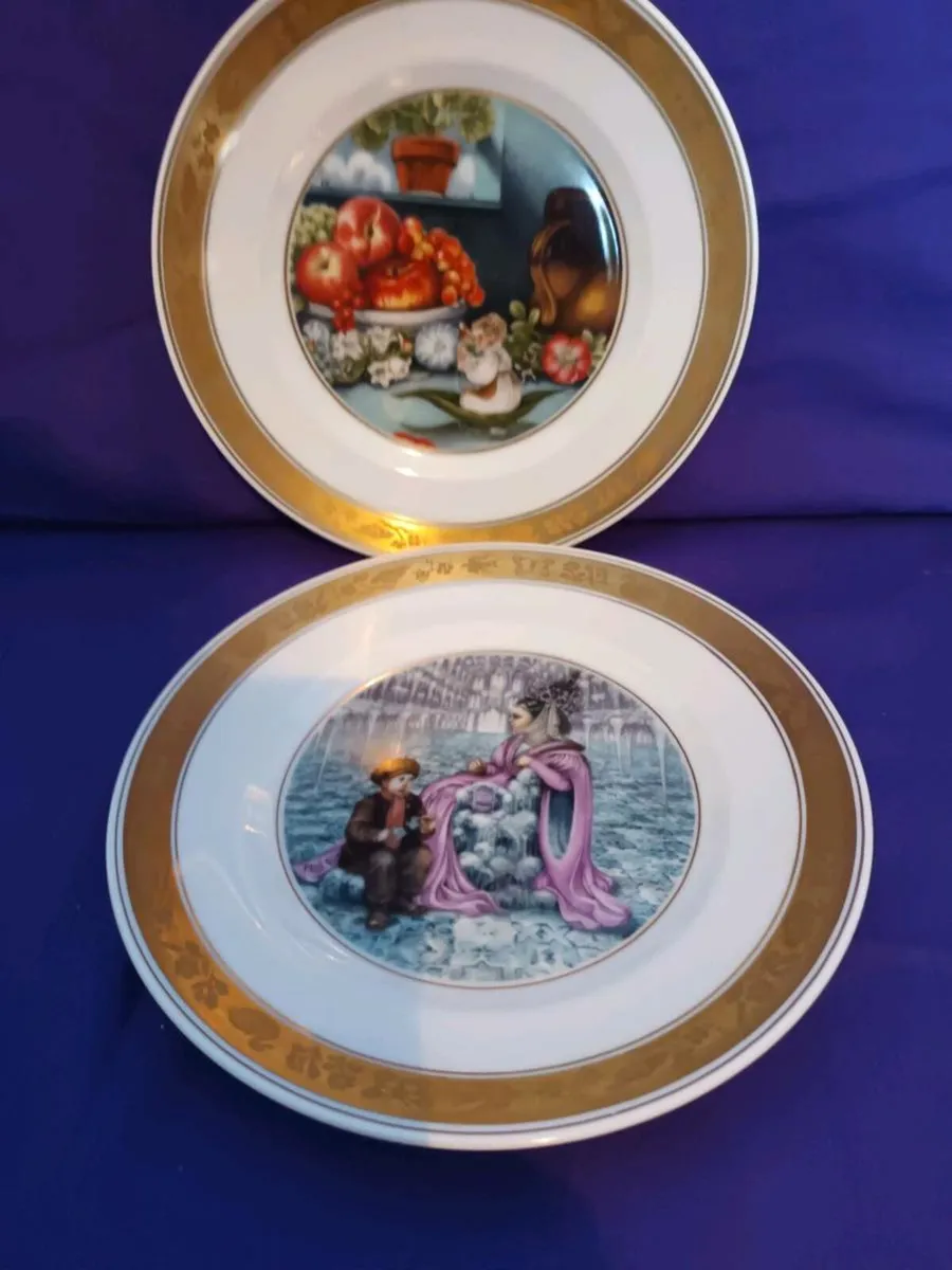 10 vintage  HANS CHRISTIAN  ANDERSON  Plates - Image 4
