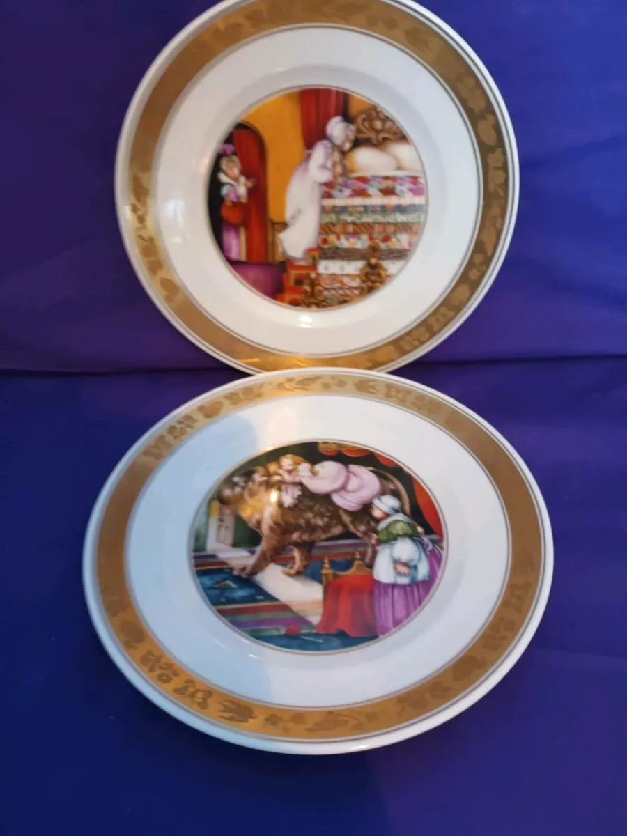 10 vintage  HANS CHRISTIAN  ANDERSON  Plates - Image 2