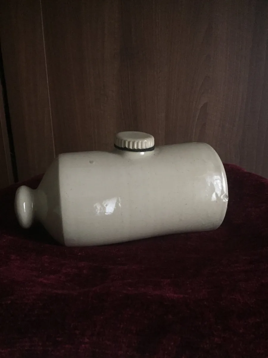 Vintage ware bed warmer. - Image 1