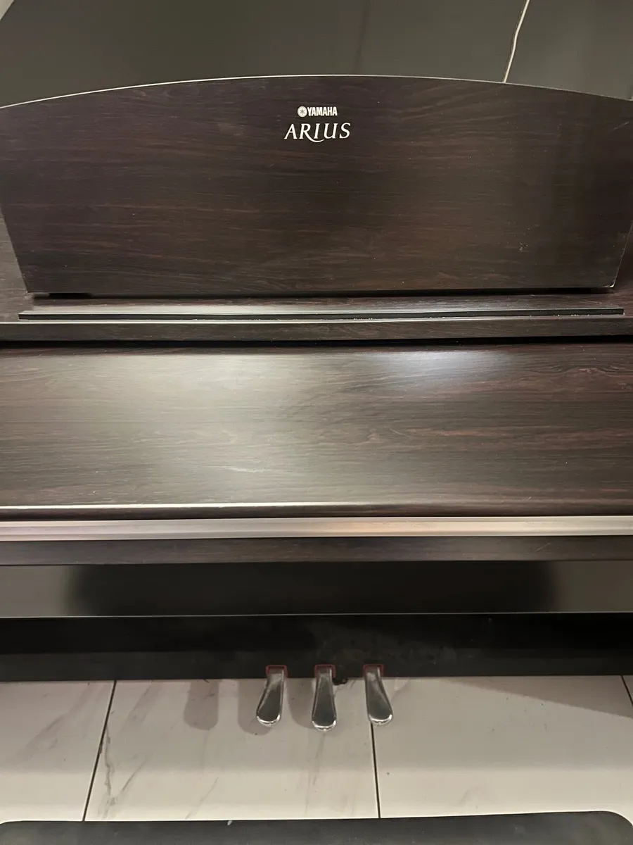 Yamaha Arius Electric Piano - Image 3
